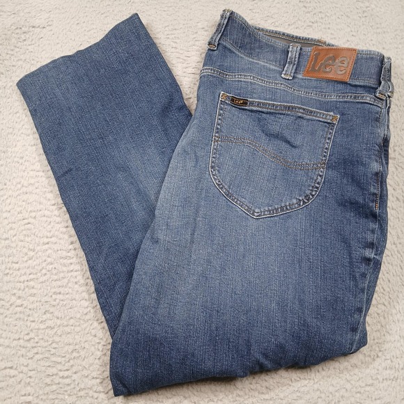 Lee Jeans Mens 44x30 Blue Extreme Motion MVP Relaxed Straight Stretch Denim - Picture 1 of 10